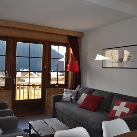 A Avec Balcon Et Acces Piscine - Fr-1-693-105